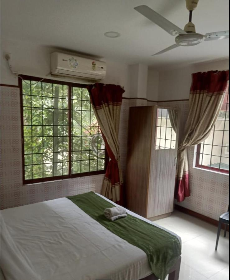 Heaven Gardens Hotel Kochi Exterior foto